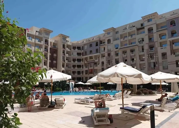 Florenza Kamsen With Pool View In Arabia Area Hurghada