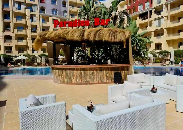 Florenza Kamsen With Pool View In Arabia Area Apartment Hurghada